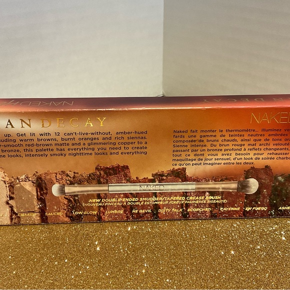 Urban Decay Naked Heat Eyeshadow Palette - Picture 4 of 11